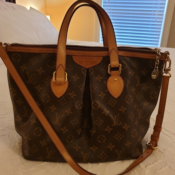 Louis Vuitton Handbags - Louis Vuitton Monogram Palermo